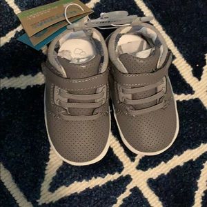 NWT Surprise by stride rite boys shoes